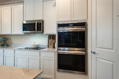 Looking for some space? You will love this modern home where the - photo 8