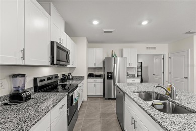 UNFURNISHED!!! Welcome to your dream home in a resort-style - photo 4