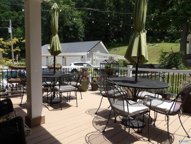 Waterfront home, Signal Point community, Guntersville city - photo 4