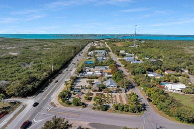 Prime Lower Keys Commercial Property for sale on Ramrod Key. 3 - photo 1