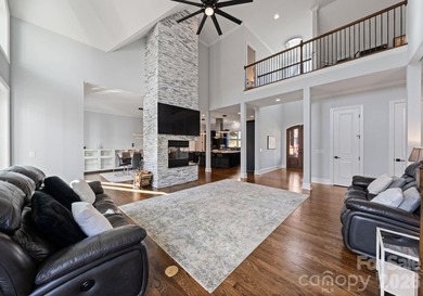 Tranquil Waterfront Estate with Unmatched Multigenerational - photo 14