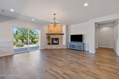 Turn-key and like-new, this Craftsman sits at the end of a quiet - photo 26