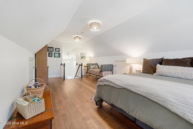 Immaculate 3-bedroom, 2.5-bath brick home with versatile bonus - photo 30