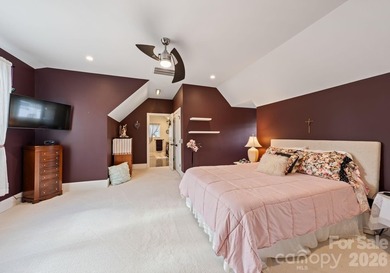 Tranquil Waterfront Estate with Unmatched Multigenerational - photo 34