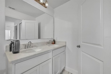 MOTIVATED SELLER!! Welcome to this stunning 2024-built residence - photo 36