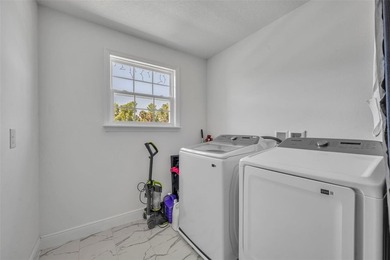 MOTIVATED SELLER!! Welcome to this stunning 2024-built residence - photo 38