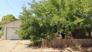 Clear Lake Home For Sale in Clearlake Oaks California