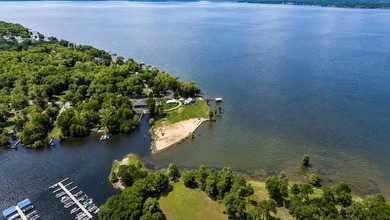 Incredible investment opportunity to own one of the most - photo 8