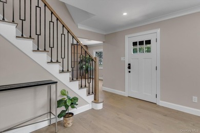 Stony Brook side hall 3-bedroom 2.5 bath colonial with major - photo 3