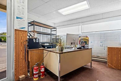 Endless possibilities with this flexible commercial space in - photo 15