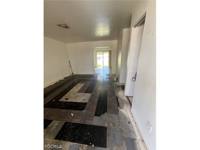 Unlock a rare investment opportunity with this unique 4-unit - photo 3