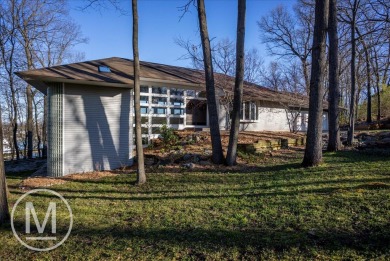 Dean Lake Home For Sale in Grand Rapids Michigan