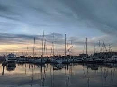 One of the only slips in the Marina with its on finger to dock - photo 3