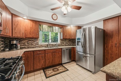 Welcome to 17 Dock Road, where thoughtful renovations, flexible - photo 4