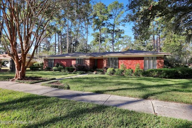 St. Johns River Home Active Under Contract in Jacksonville Florida
