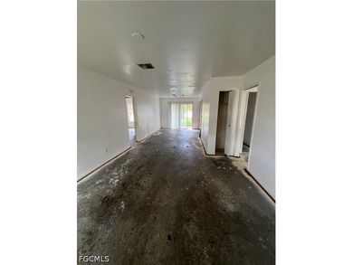 Unlock a rare investment opportunity with this unique 4-unit - photo 3