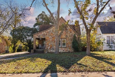 Lake Waco Home For Sale in Waco Texas