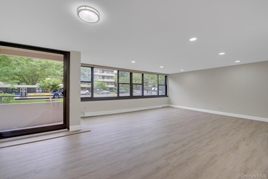 Move right into this updated 3-bedroom, Co-op in Le Havre in - photo 7