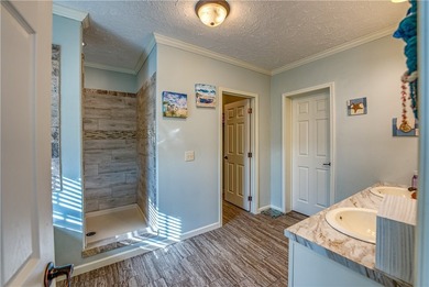 Back on the market at no fault of the property!! GORGEOUS LAKE - photo 30