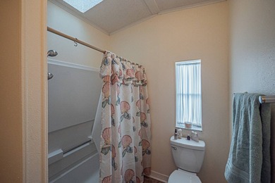 AMAZING OPPORTUNITY! TURN KEY! PRICE REDUCED! THIS ONE CHECKS A - photo 33