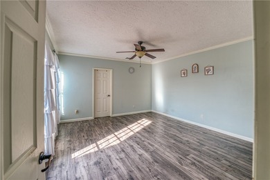 Back on the market at no fault of the property!! GORGEOUS LAKE - photo 35