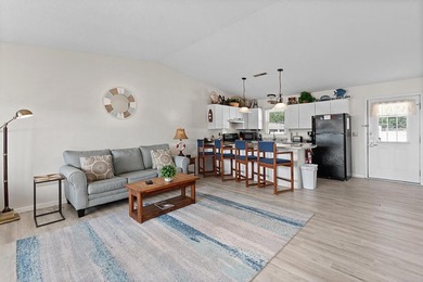 Your perfect lakeside escape awaits on Lake Barkley! This fully - photo 8