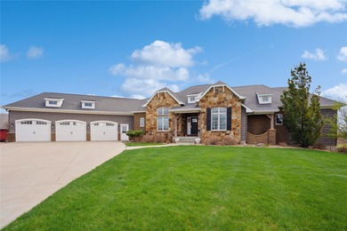 (private lake, pond, creek) Home For Sale in Vinton Iowa