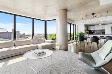 St Lawrence River Condo For Sale in Montréal (Le Sud-Ouest) QC