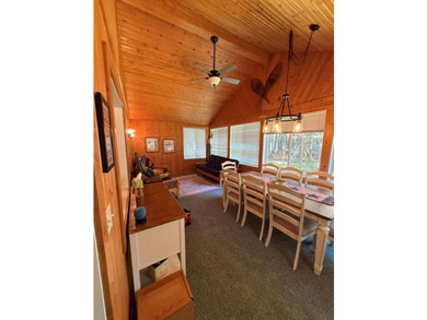 Charming, lovingly cared-for cottage on highly desirable Lake - photo 6