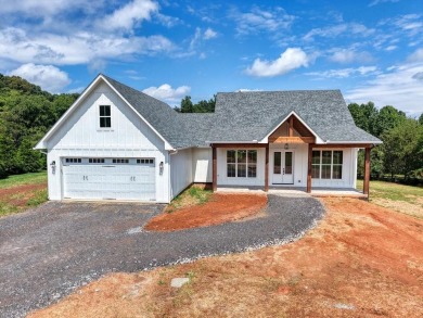 Lake Chatuge Home For Sale in Young Harris Georgia