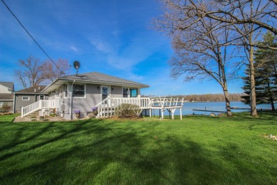 Enjoy the pleasures of lake living on 327 acres all sports - Lake Home For Sale in Three Rivers, Michigan
