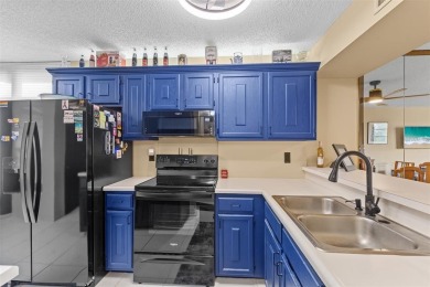 Lake Condo For Sale in Pompano Beach, Florida