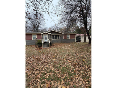 Lake Home For Sale in Eufaula, Oklahoma