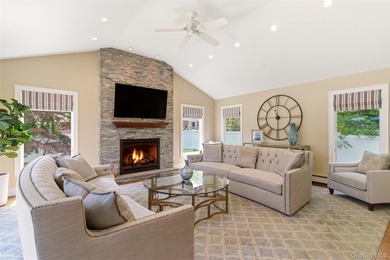 Beautifully Renovated Expanded Ranch Nested On A Quiet - photo 13