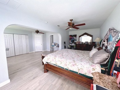 This property without HOA, located near shopping, dining - photo 13