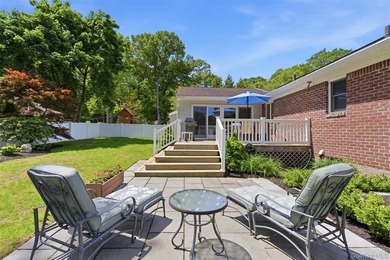 Beautifully Renovated Expanded Ranch Nested On A Quiet - photo 19