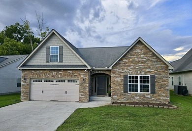 Chickamauga Lake Home For Sale in Ooltewah Tennessee