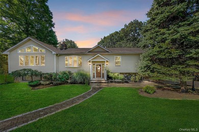 (private lake, pond, coastal) Home Sale Pending in Newburgh New York