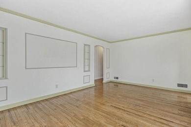 Additional listing photo 4