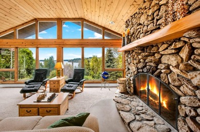One-of-a-kind Northwoods home offering exceptional privacy on a - photo 7