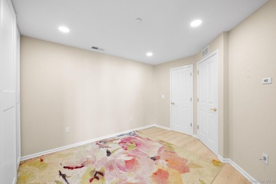 Welcome to resort-style living at The Harbors at Haverstraw! - photo 15