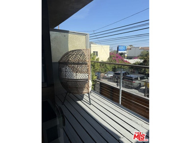 250 3rd Avenue, an eight-unit multifamily property situated in - photo 19