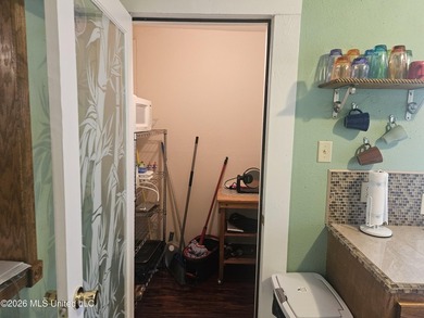 Turnkey, fully furnished property currently operating as a - photo 19