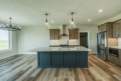 Stunning Custom Lakefront Home on Garrison Bay - Move-In Ready! - photo 19