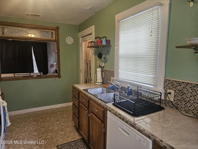 Turnkey, fully furnished property currently operating as a - photo 21