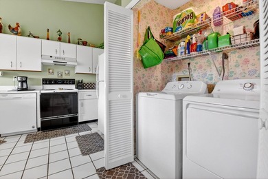 New Roof! No special assessments! Condo has a beautiful golf - photo 25
