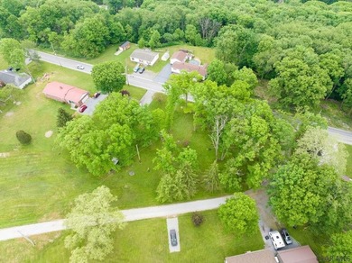 Welcome to 4611 Elton Road, a place where there's room to - photo 26