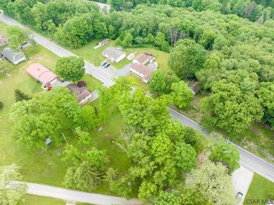 Welcome to 4611 Elton Road, a place where there's room to - photo 27