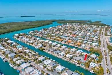 Waterfront pool home with dockage in Venetian Shores offered - photo 2