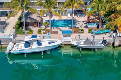 Waterfront pool home with dockage in Venetian Shores offered - photo 4